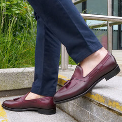 BURGUNDY ROUND TOE TASSEL LOAFERS - LBR11
