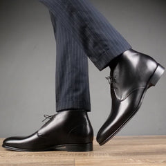 BLACK LEATHER CHUKKA LACE UP BOOTS - BBR19